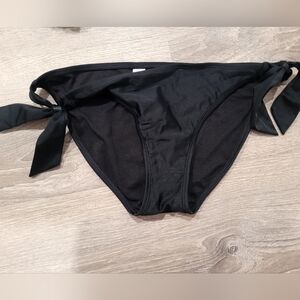 Womens ATHLETA size M Classic Black Side-tie Bikini Bottoms